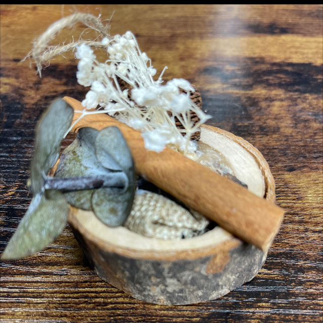 Yule log decoration