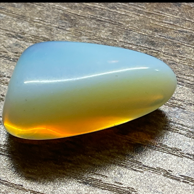 Moonstone Tumblestone