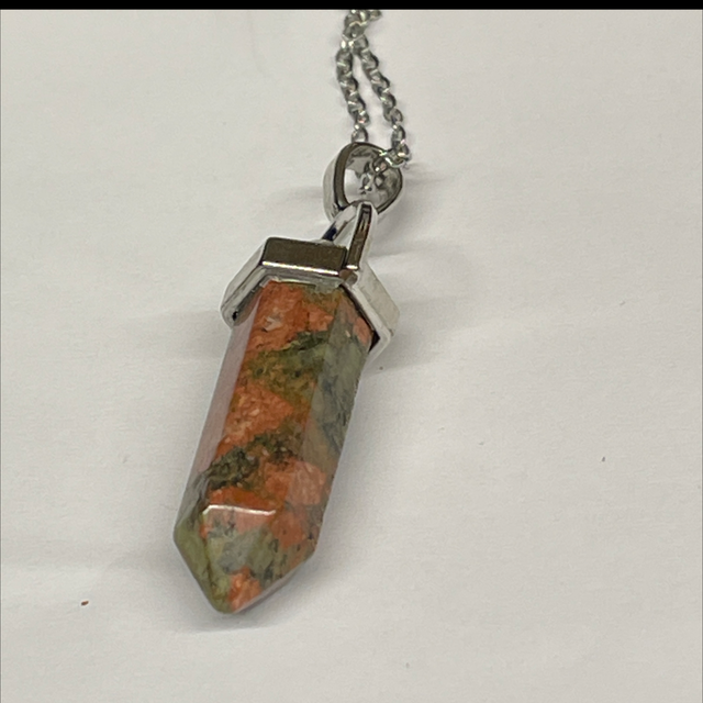 Crystal pendants necklace