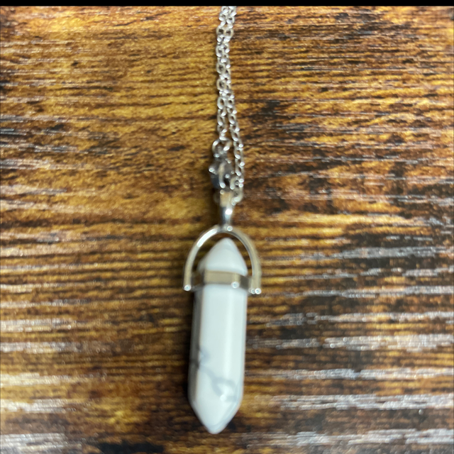 Crystal dowsing necklace